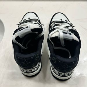 LV Size UK 8 no box
